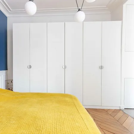 Glorious Family - 100 Sqm- Central