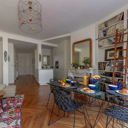 Glorious Family - 100 Sqm- Central Apartment *