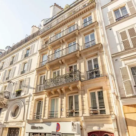 Glorious Family - 100 Sqm- Central *