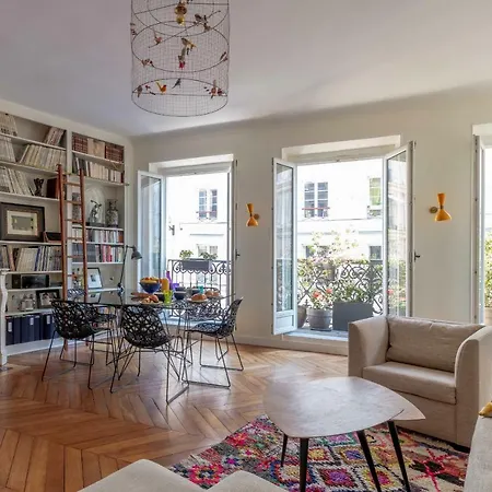 Glorious Family - 100 Sqm- Central